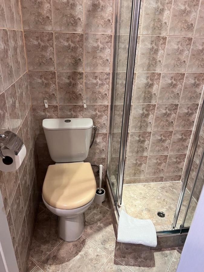 Hostel Homies Inn Celiny  Екстериор снимка